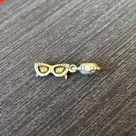 PANDORA Sunshine Diva Summer Sunglasses Dangle Charm - Picture 1 of 4